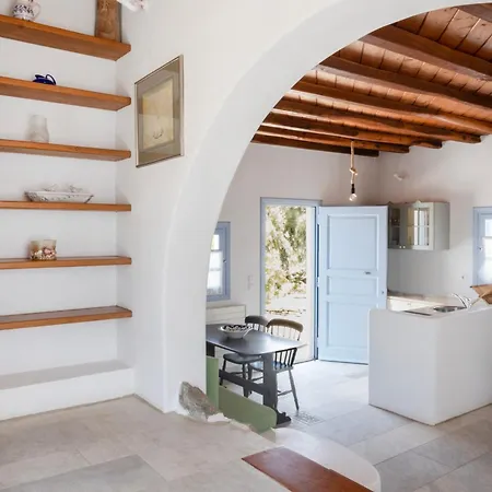 Vila Nama Super Paradise Beach (Mykonos)