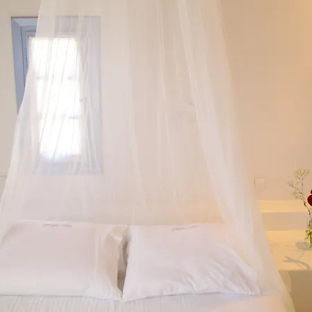 Nama Παραλία Super Paradise