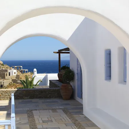 Nama Vila