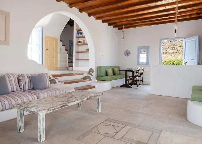 Nama * Super Paradise Beach (Mykonos)